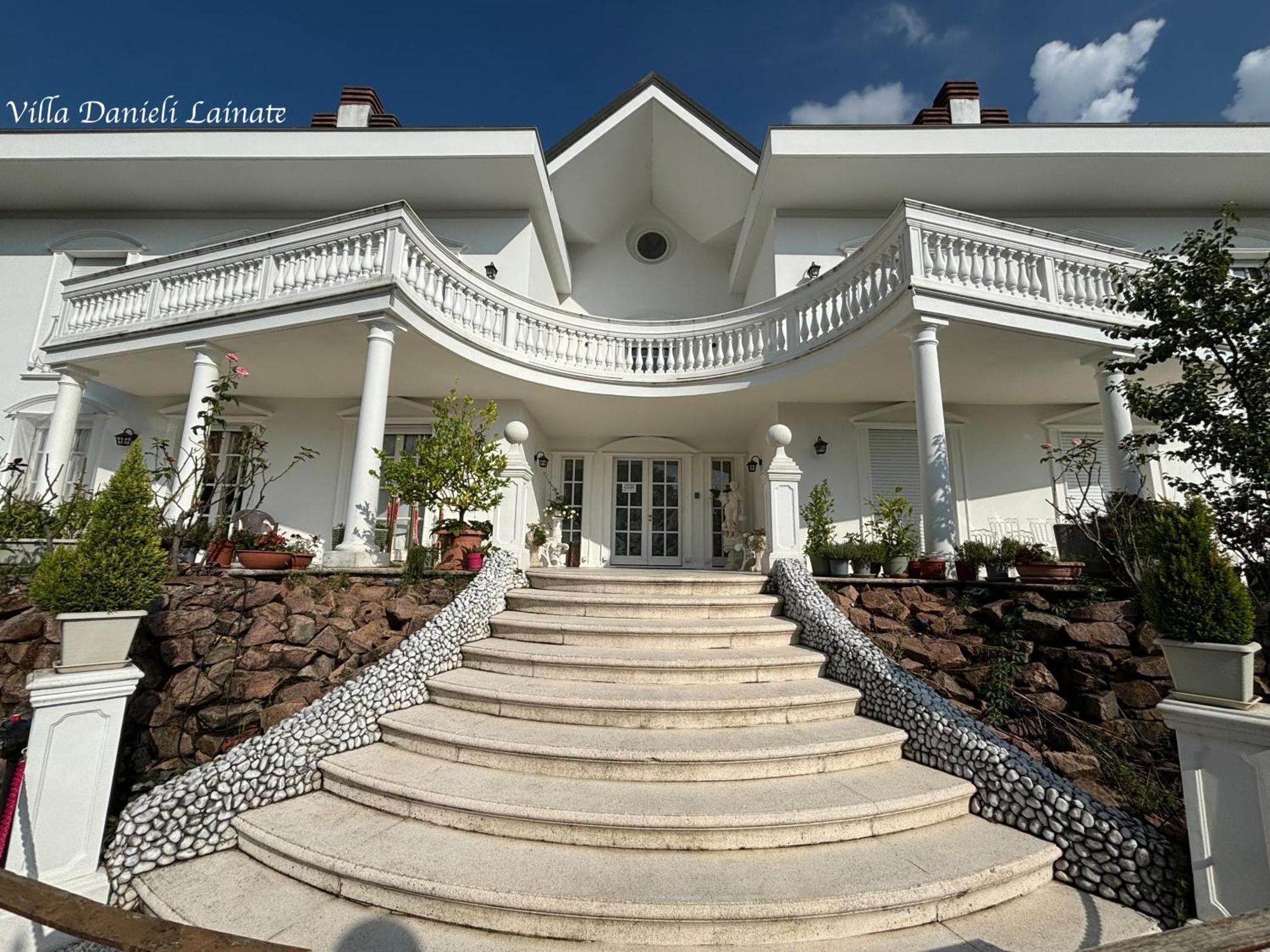 White House Apartment Lainate Exterior photo